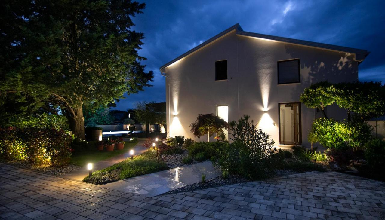 Villa Caprice - Krk Milohnici Exterior photo
