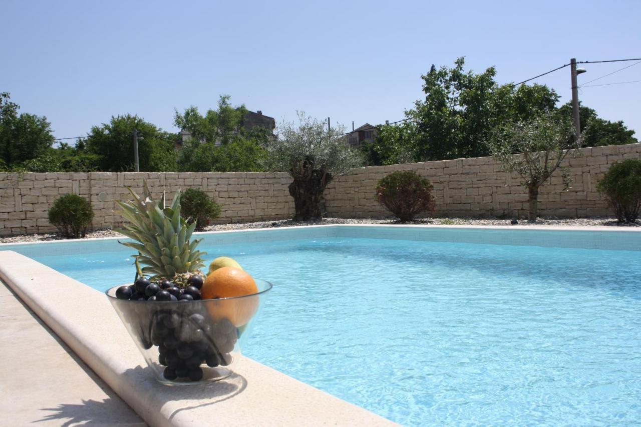 Villa Caprice - Krk Milohnici Exterior photo